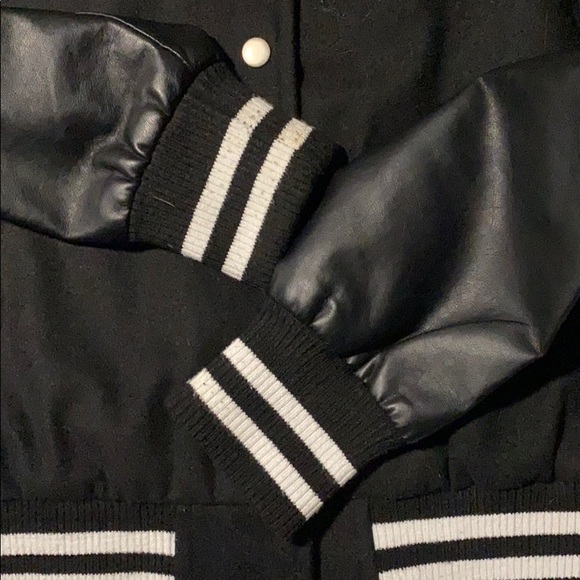 Black and white jacket with fake leather sleeves - Picture 4 of 6